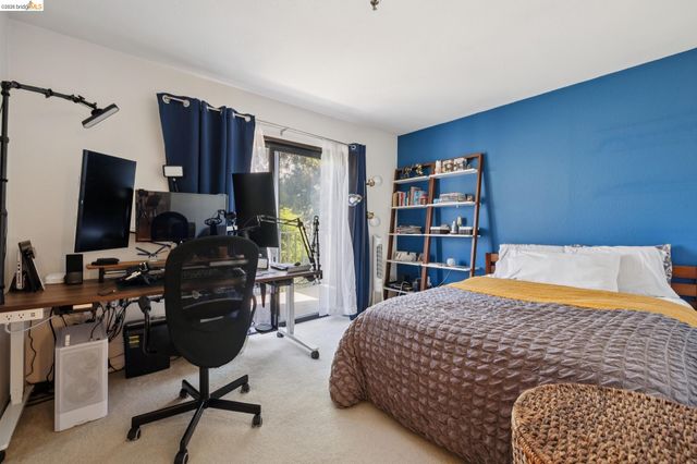 459 Stow Ave, Oakland, CA 94606