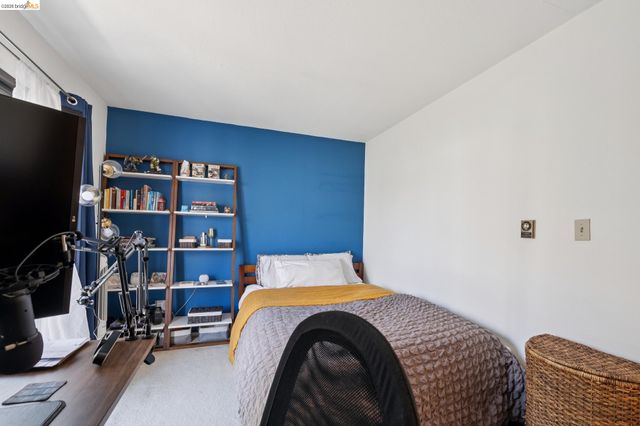 459 Stow Ave, Oakland, CA 94606