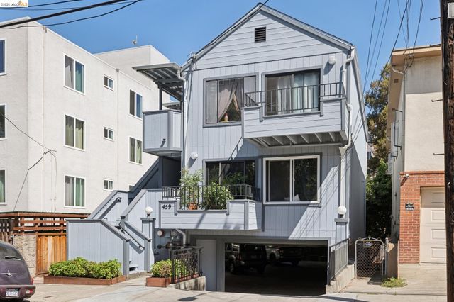 459 Stow Ave, Oakland, CA 94606