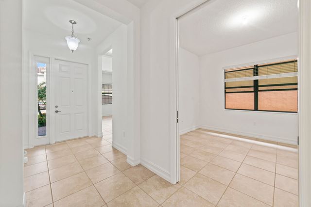 8086 Rainforest Jasper Lane, Delray Beach, FL 33446