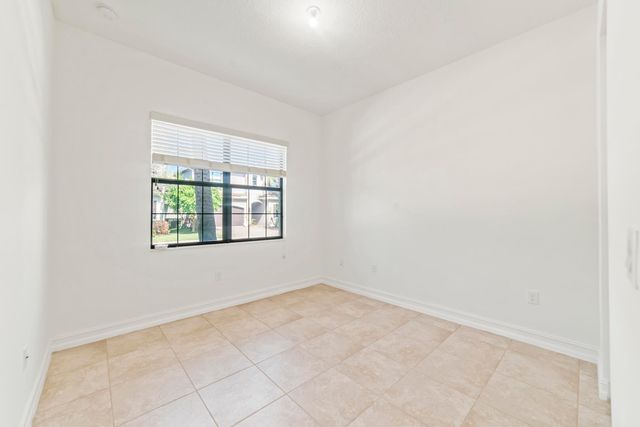 8086 Rainforest Jasper Lane, Delray Beach, FL 33446