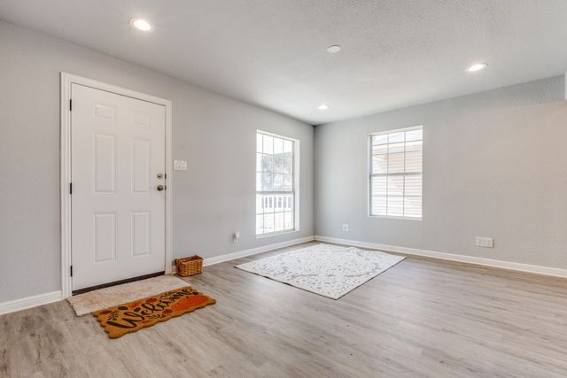 2627 Sharon Street, Dallas, TX 75211