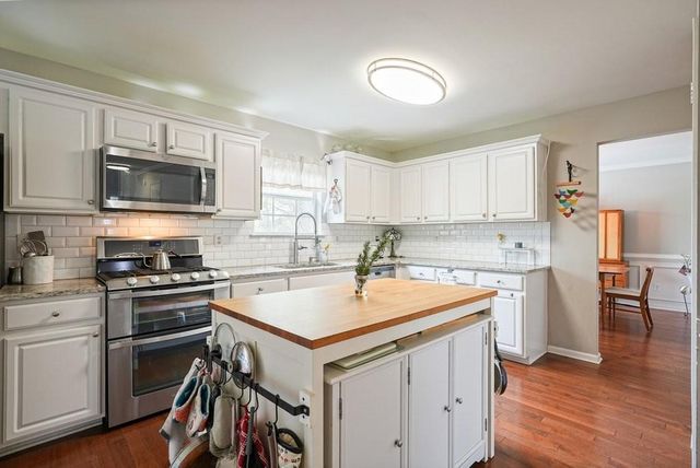 9130 Brookhurst Trail, Gainesville, GA 30506