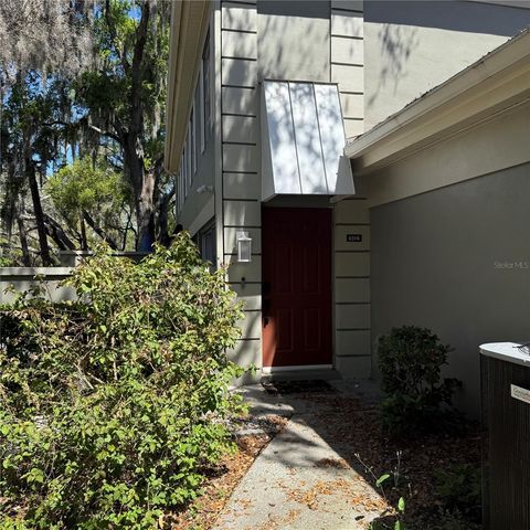 6206 GREENLEAF LANE, Tampa, FL 33617