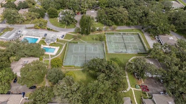 6206 GREENLEAF LANE, Tampa, FL 33617