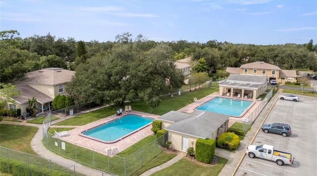 6206 GREENLEAF LANE, Tampa, FL 33617