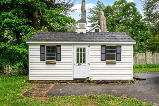 136 Pound Ridge Road, Bedford, NY 10506