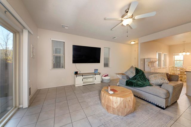 6908 Papaya Street NE, Albuquerque, NM 87109