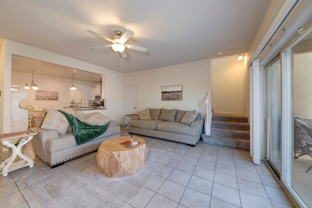 6908 Papaya Street NE, Albuquerque, NM 87109