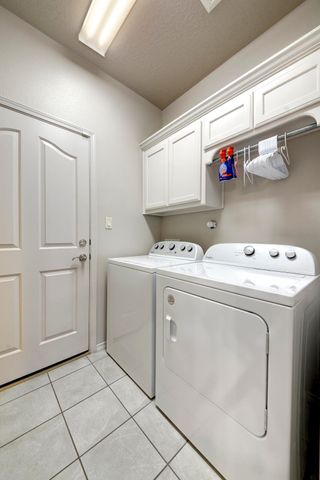 6908 Papaya Street NE, Albuquerque, NM 87109