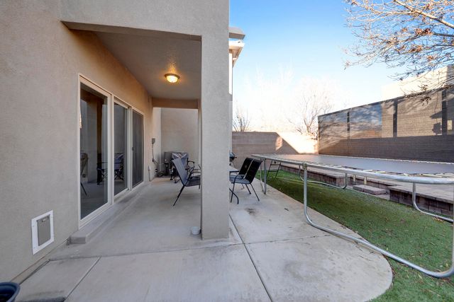 6908 Papaya Street NE, Albuquerque, NM 87109