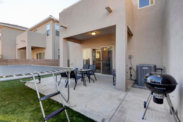 6908 Papaya Street NE, Albuquerque, NM 87109