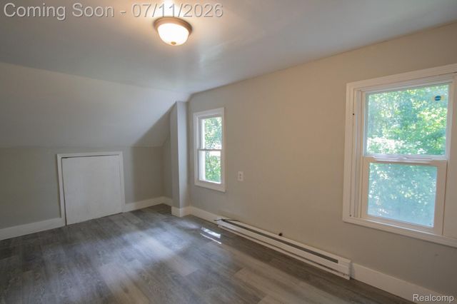 20500 McKishnie Street, Clinton Charter Township, MI 48035