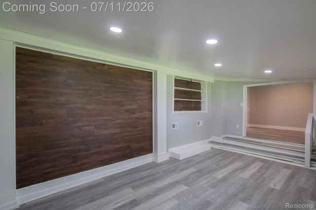 20500 McKishnie Street, Clinton Charter Township, MI 48035