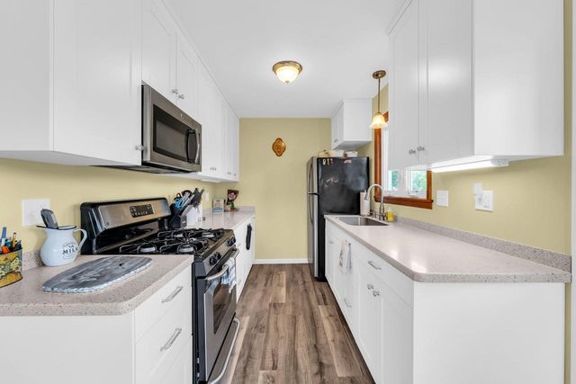 4226 Maple DRIVE, Delavan, WI 53115