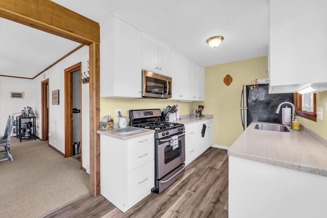 4226 Maple DRIVE, Delavan, WI 53115