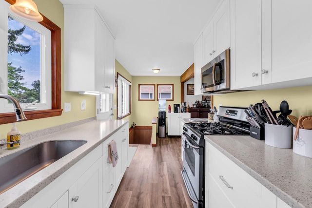 4226 Maple DRIVE, Delavan, WI 53115