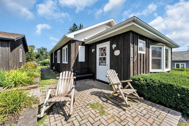 4226 Maple DRIVE, Delavan, WI 53115