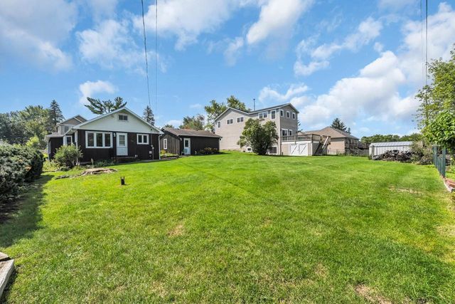 4226 Maple DRIVE, Delavan, WI 53115