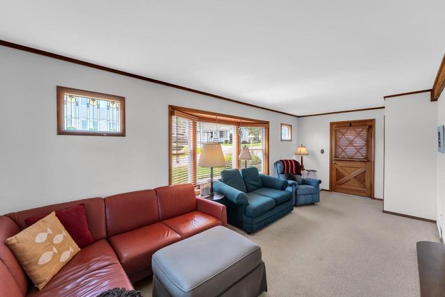 4226 Maple DRIVE, Delavan, WI 53115