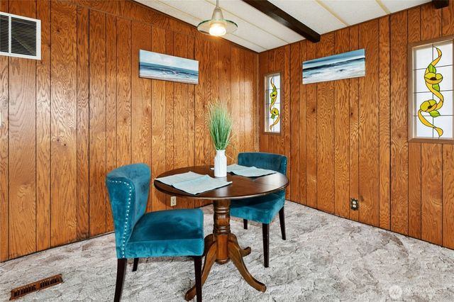 801 Walker Avenue, Oak Harbor, WA 98277