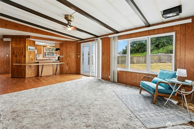 801 Walker Avenue, Oak Harbor, WA 98277