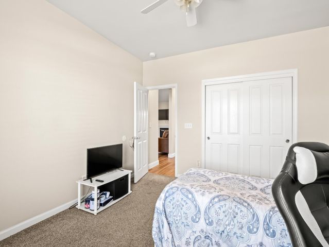 6249 W Dovewood Lane, Fresno, CA 93723