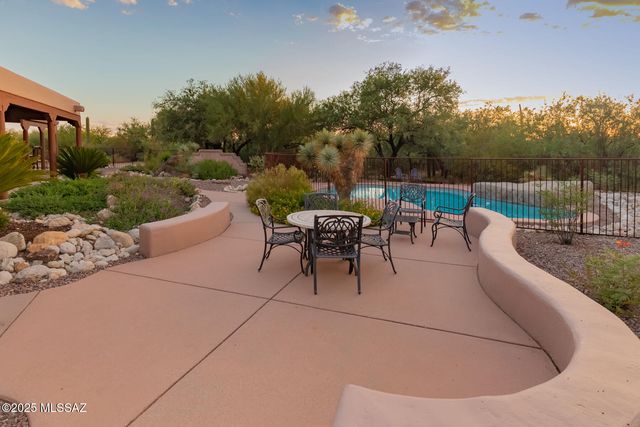 3071 N Wentworth Road, Tucson, AZ 85749