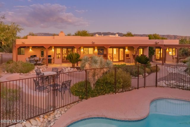 3071 N Wentworth Road, Tucson, AZ 85749