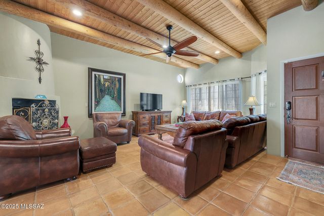 3071 N Wentworth Road, Tucson, AZ 85749