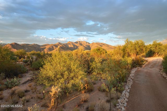 3071 N Wentworth Road, Tucson, AZ 85749