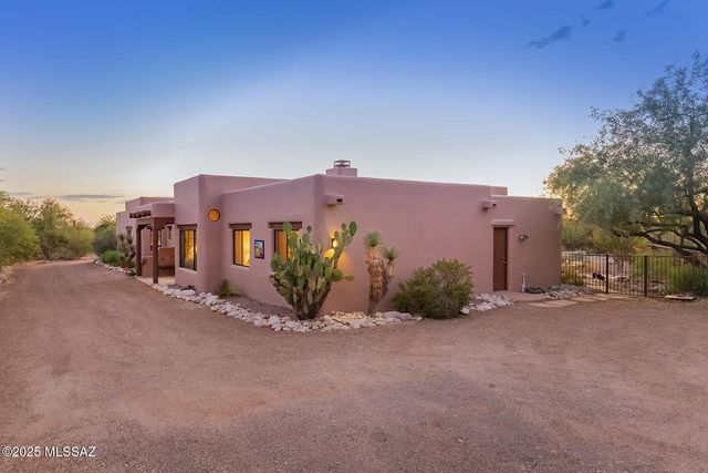 3071 N Wentworth Road, Tucson, AZ 85749
