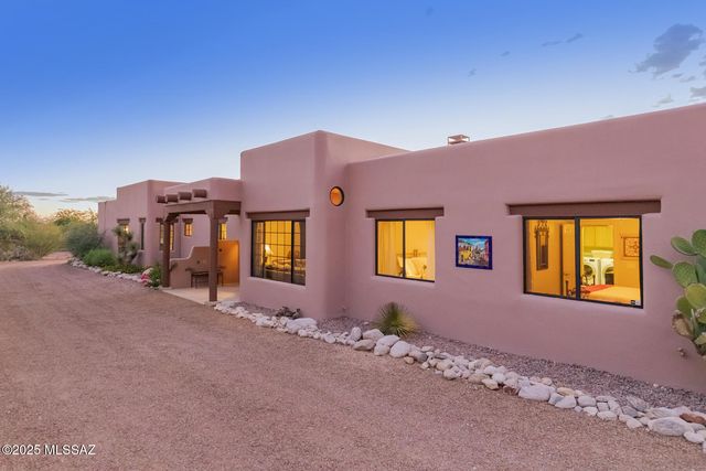 3071 N Wentworth Road, Tucson, AZ 85749