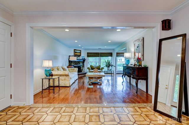29 1st Street, Franklin, NJ 08873