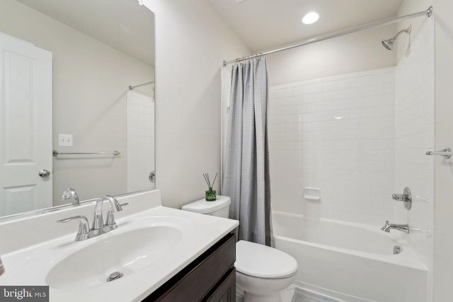 13706 PETREL ST, Clarksburg, MD 20871