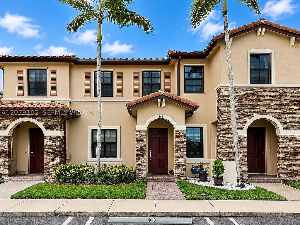 755 SE 32nd Ter 755, Homestead, FL 33033