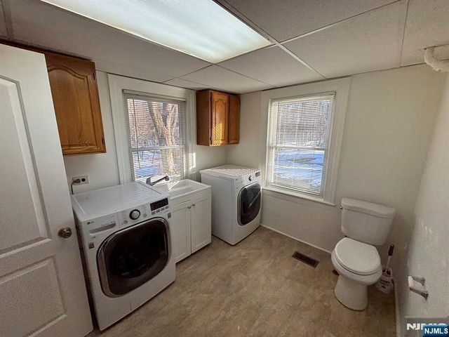 86 Ringwood Avenue, Ringwood, NJ 07456