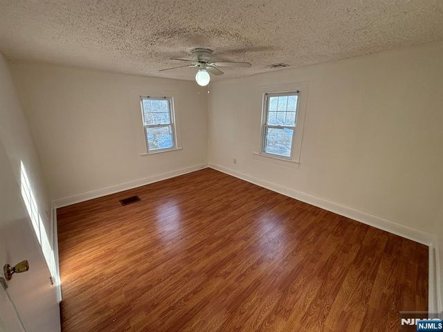 86 Ringwood Avenue, Ringwood, NJ 07456