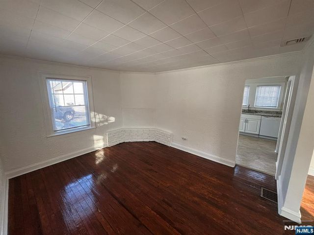 86 Ringwood Avenue, Ringwood, NJ 07456