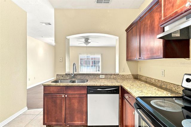 126 VISTA VERDI CIRCLE 108, Lake Mary, FL 32746