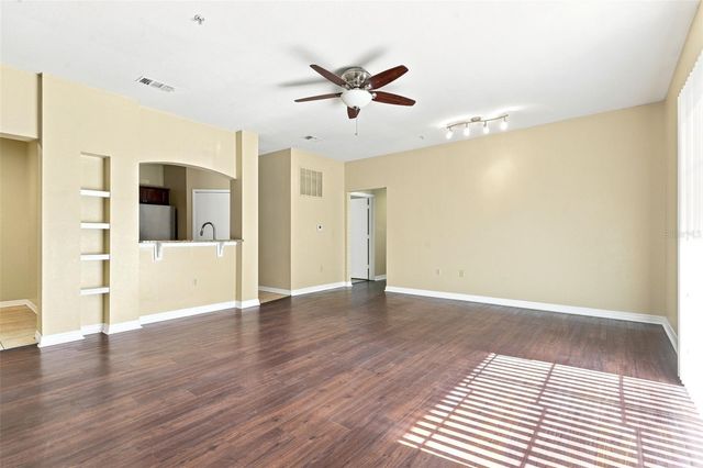 126 VISTA VERDI CIRCLE 108, Lake Mary, FL 32746