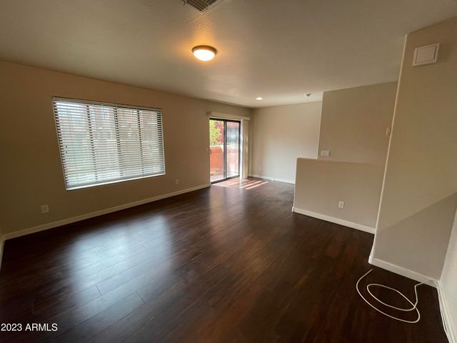 330 S Farmer Avenue Unit 114, Tempe, AZ 85281
