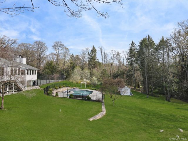 20 Oscaleta Road, South Salem, NY 10590
