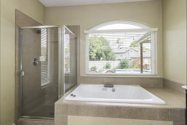 803 Colony Glen Court, Houston, TX 77062