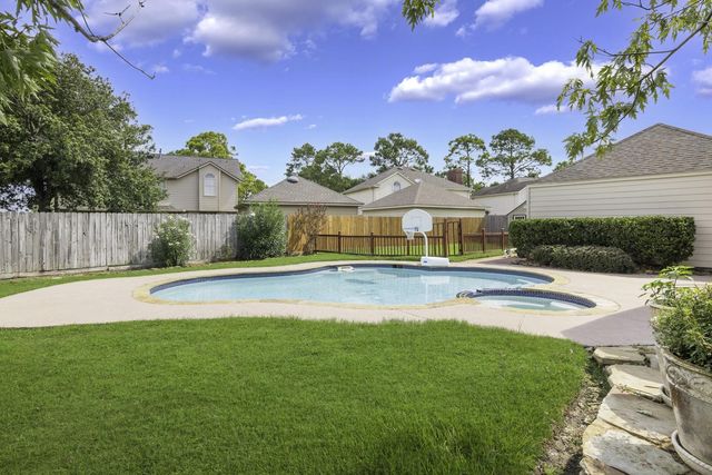 803 Colony Glen Court, Houston, TX 77062