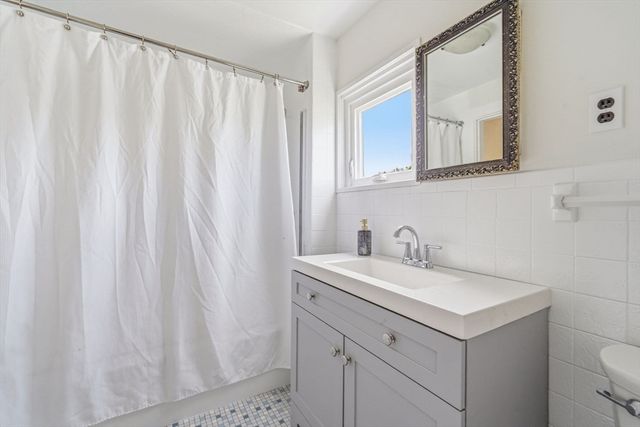 37 Bettinson, Everett, MA 02149