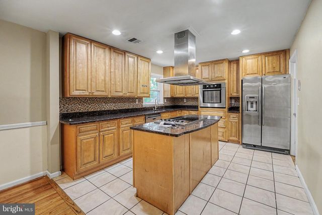 10708 NORMAN AVE, Fairfax, VA 22030