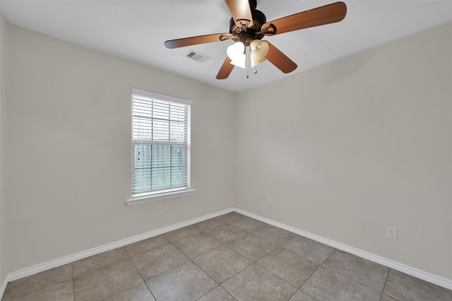 163 S Bend Court A, Willis, TX 77378