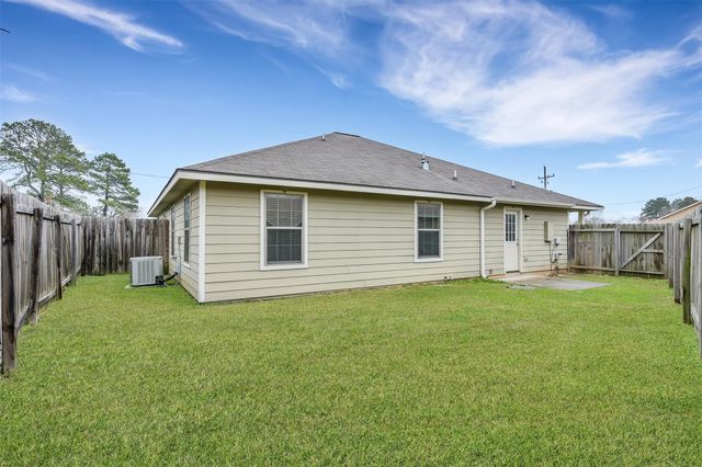 163 S Bend Court A, Willis, TX 77378