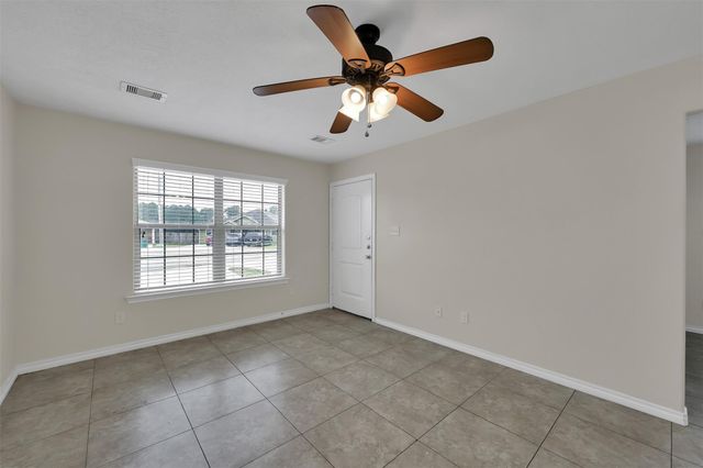 163 S Bend Court A, Willis, TX 77378
